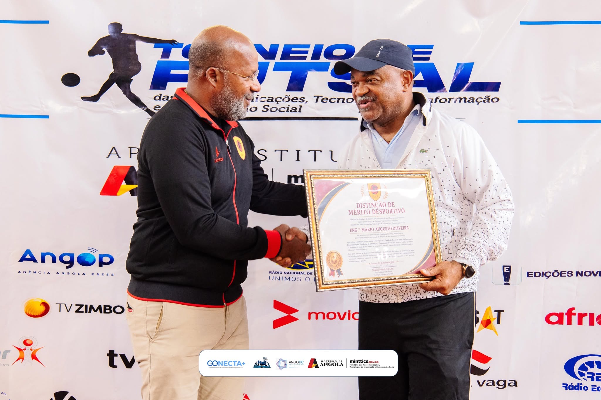 Angola Telecom conquista o Torneio de Futsal do MINTTICS