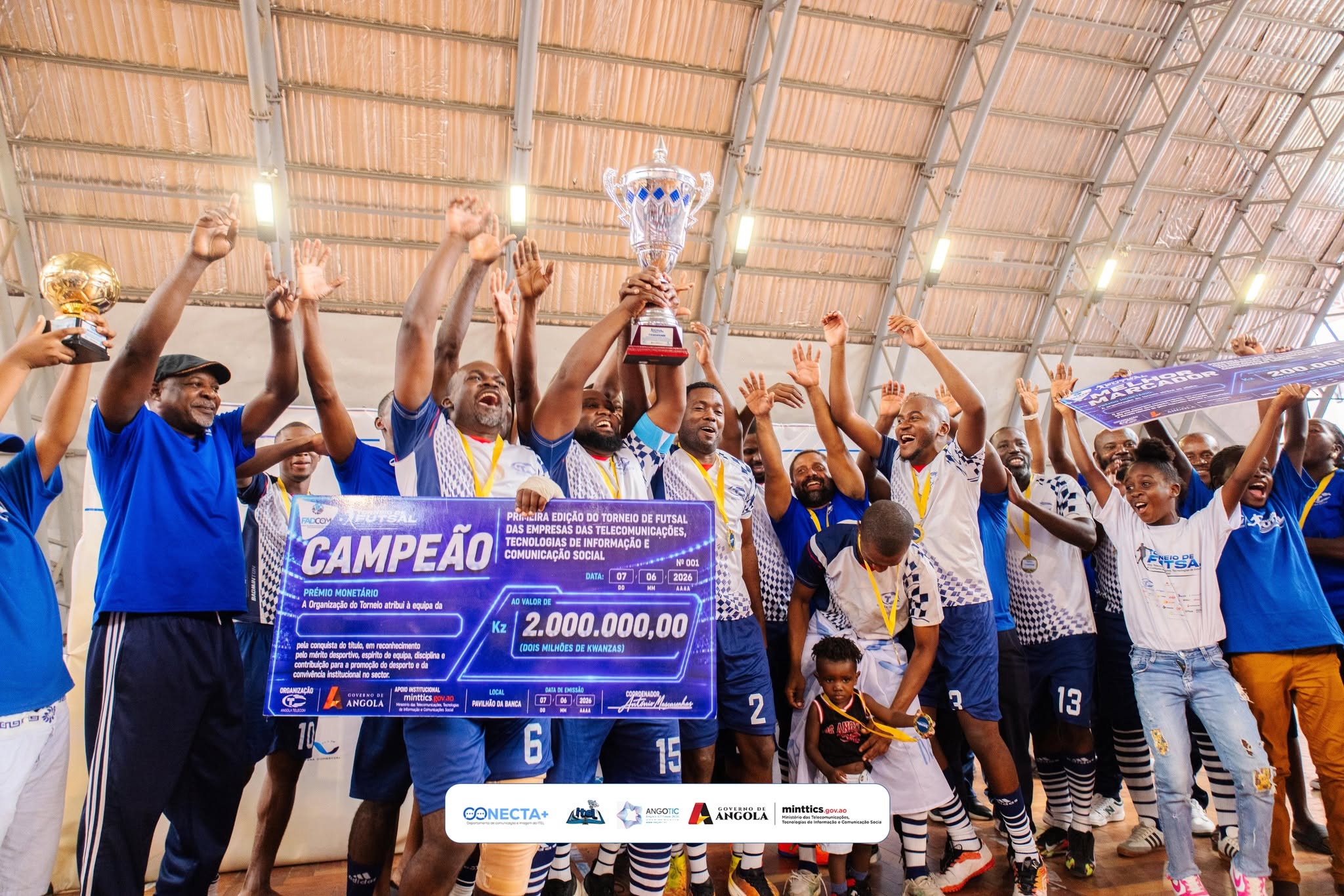 Angola Telecom conquista o Torneio de Futsal do MINTTICS